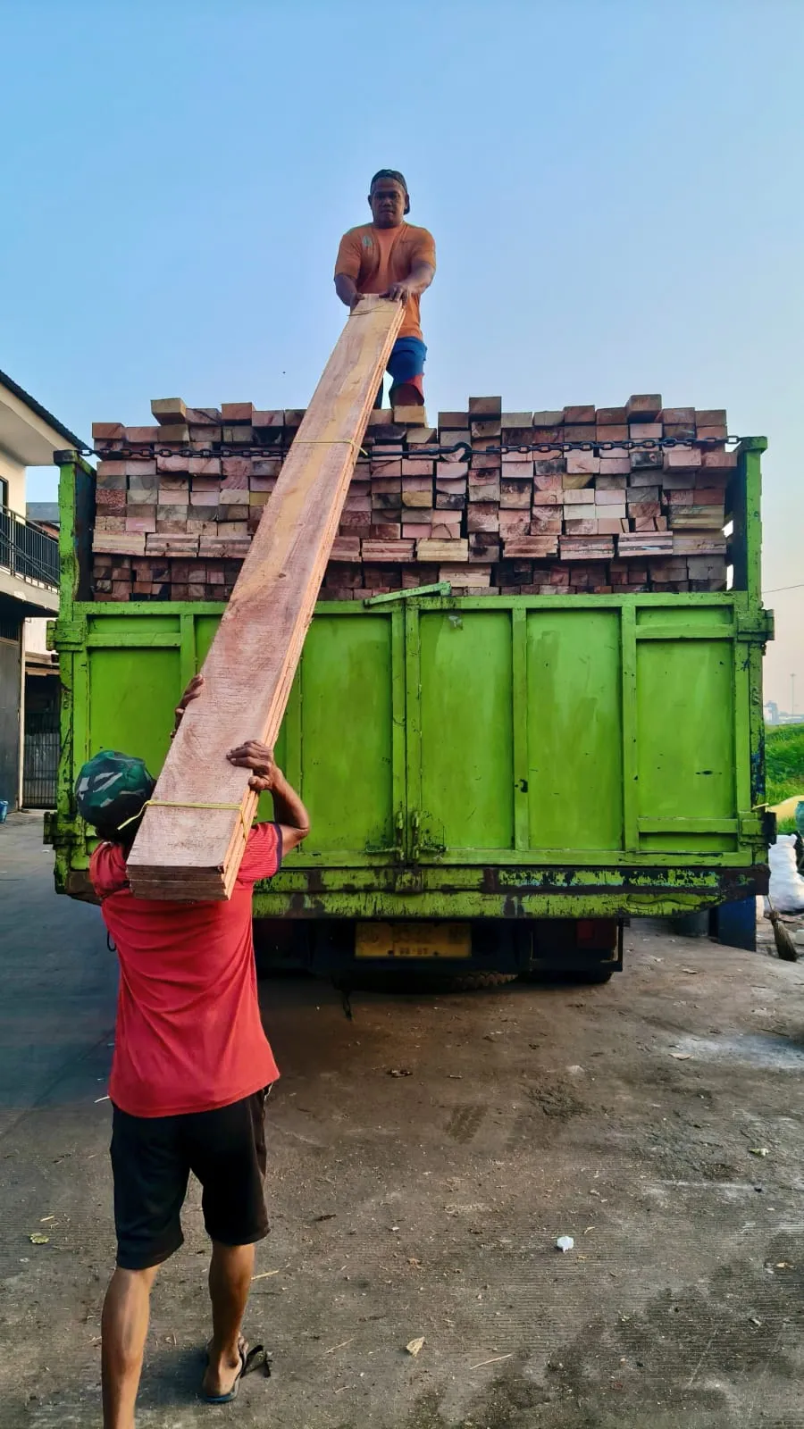 WhatsApp Image 2025-11-05 at 14.40.43 (2)