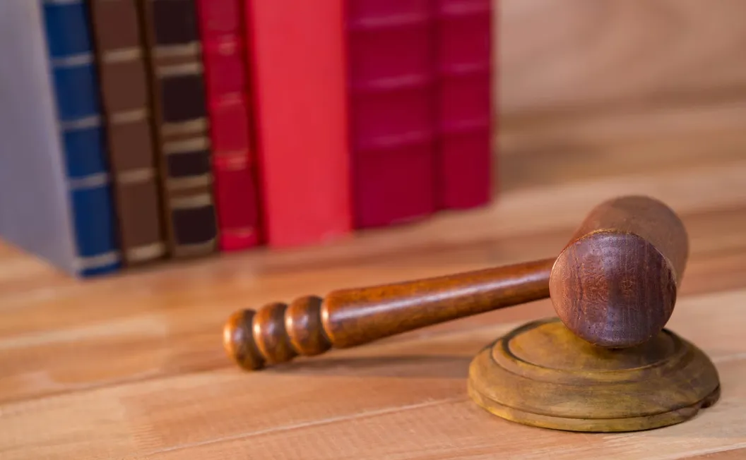 Gedung pemerintahan sebagai simbol perdata & negara