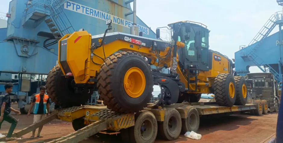 PROSES LOADING & UNLOADING ALAT BERAT