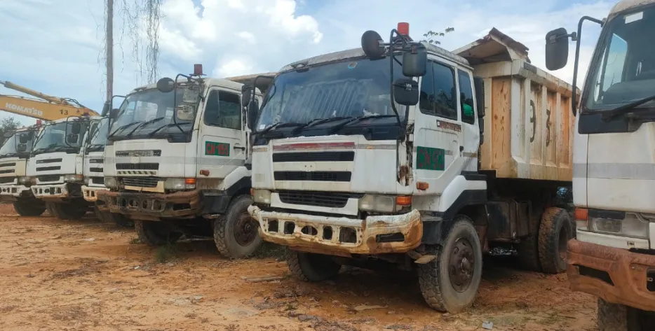 OPERASIONAL MOBIL TRAILER DAN LOGISTIK