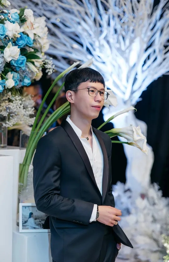 Petrick Sutrisno, Retail Manager / Fashion Designer / Creative Professional
