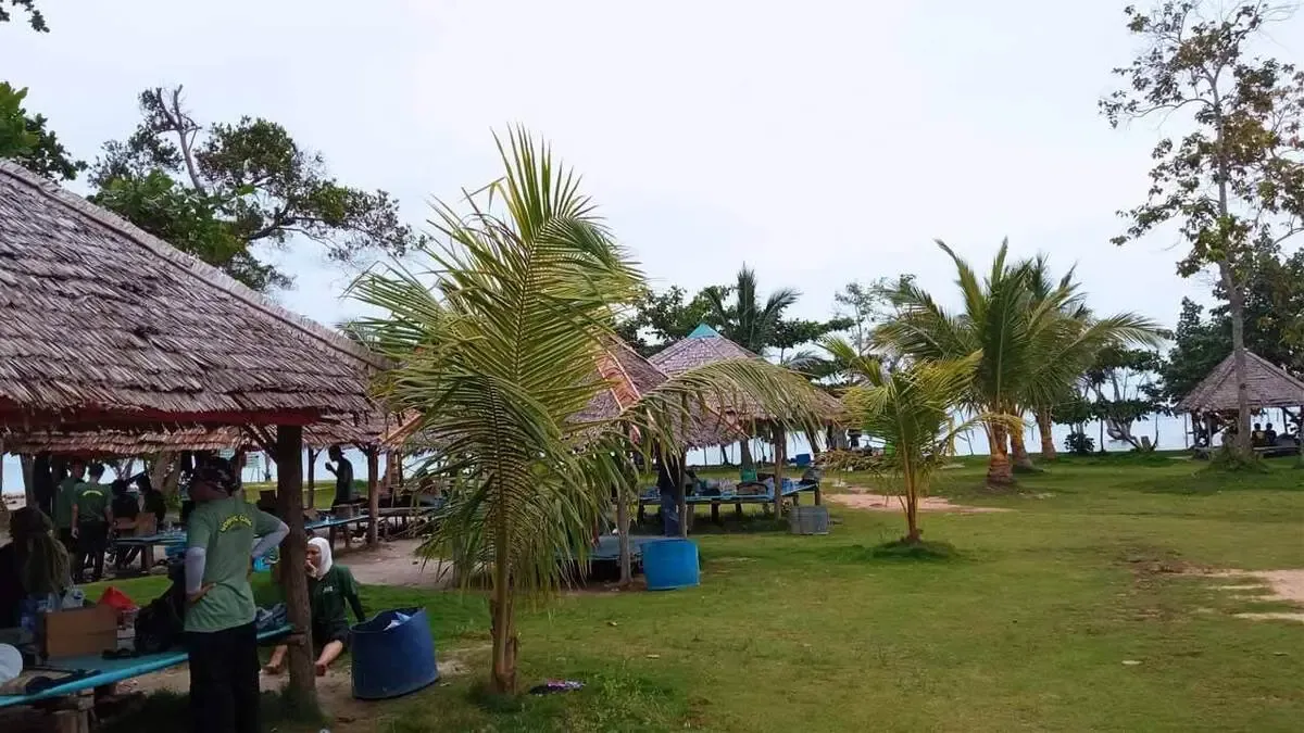 Elyora Beach in Batam