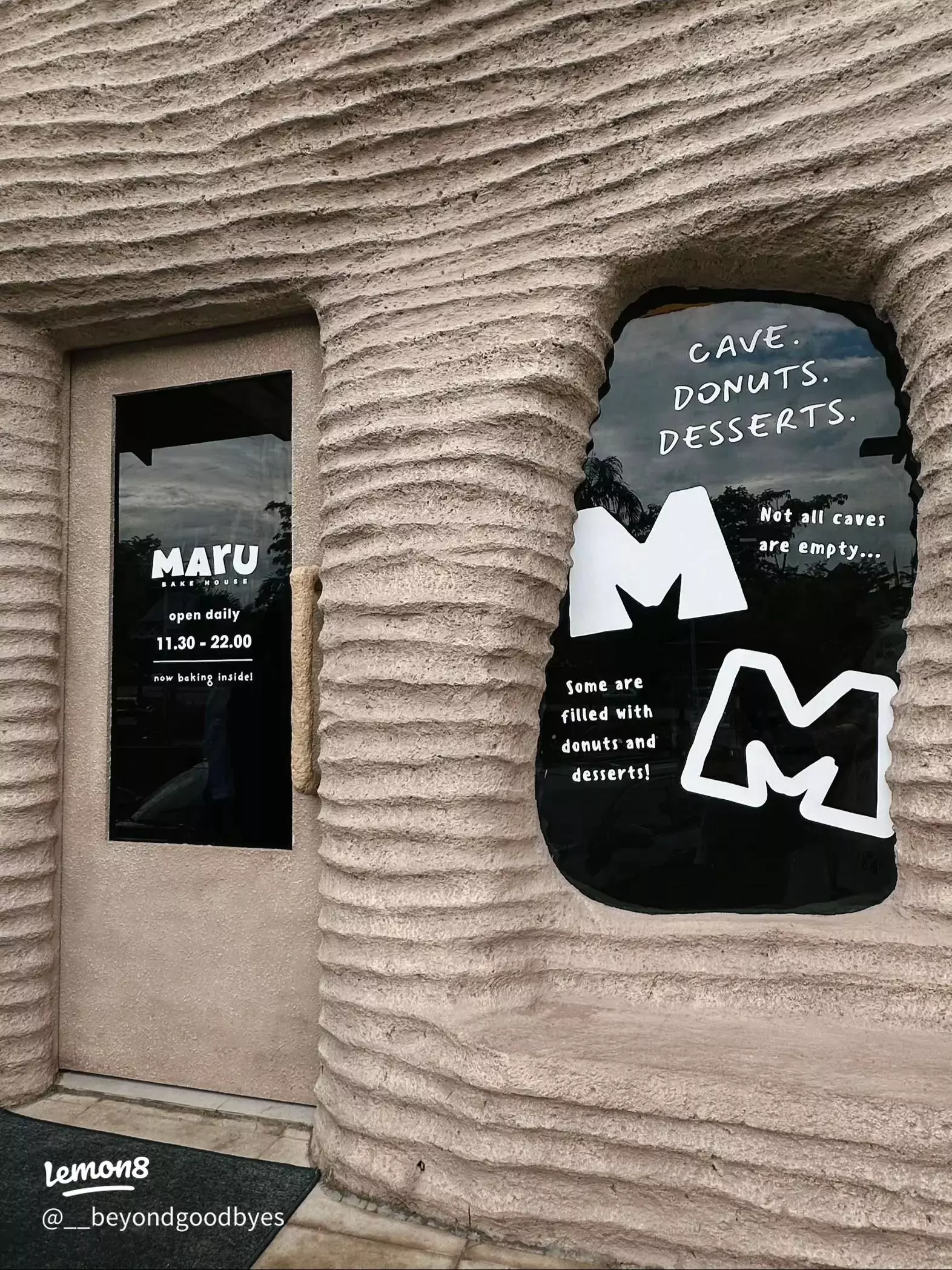 Maru Cafe in Batam
