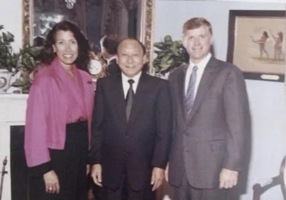 Yong Kim with U.S. Vice President Dan Quayle and Marilyn Quayle in 1992