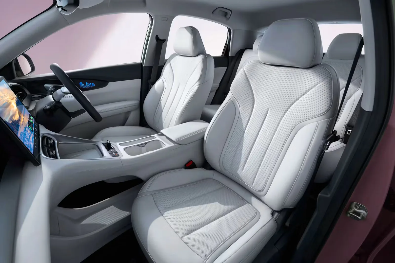 Geely EX2: Kursi depan yang nyaman